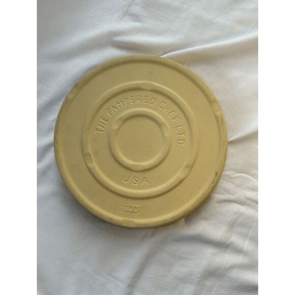 Pampered Chef Stone Round Baker, Stonewear, Bake Wear, New - Picture 6 of 6